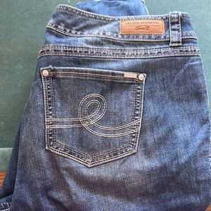 Melissa McCarthy Seven capri jeans, soft denim, fit beautifully
